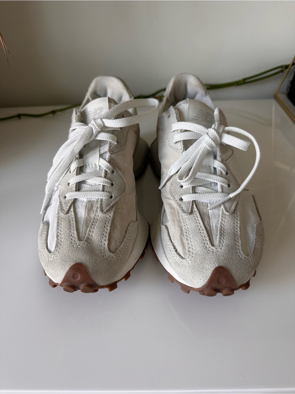 New Balance 327 Women’s Sneaker in Reflection/White size 6.5 - Picture 2 of 15